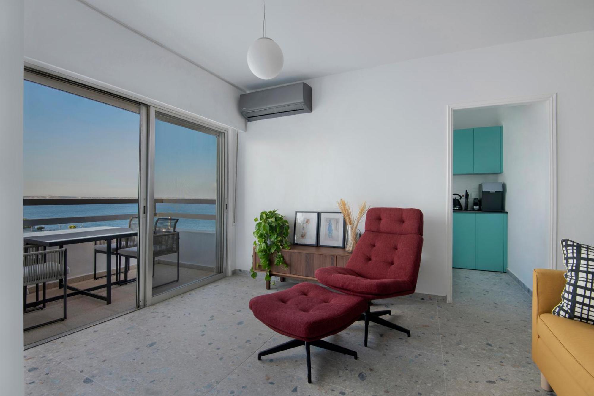 Amazing Sea View And Location Apartament